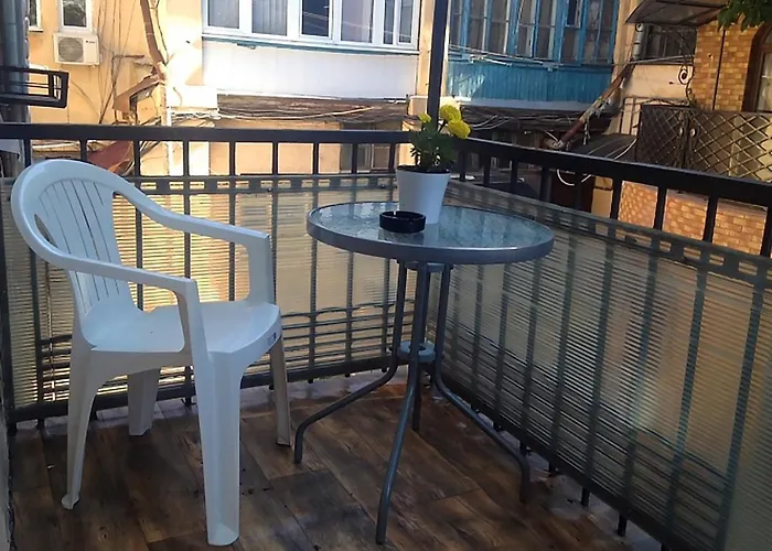 Bunina In The Center