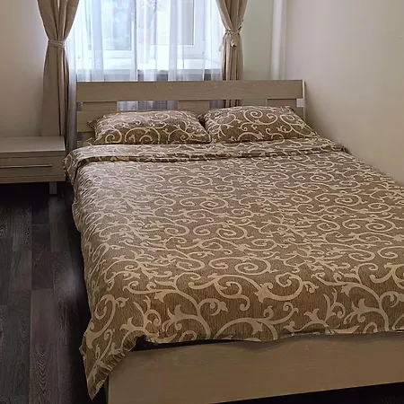 Bunina In The Center * 敖德萨