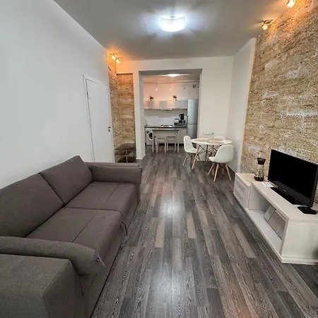 Bunina In The Center 敖德萨