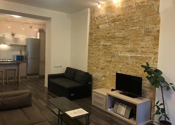 Bunina In The Center